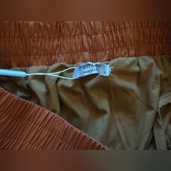 Tremaker Women Red Brown Running Shorts Size M Lined Small Pocket Elastic Waist - Picture 5 of 9